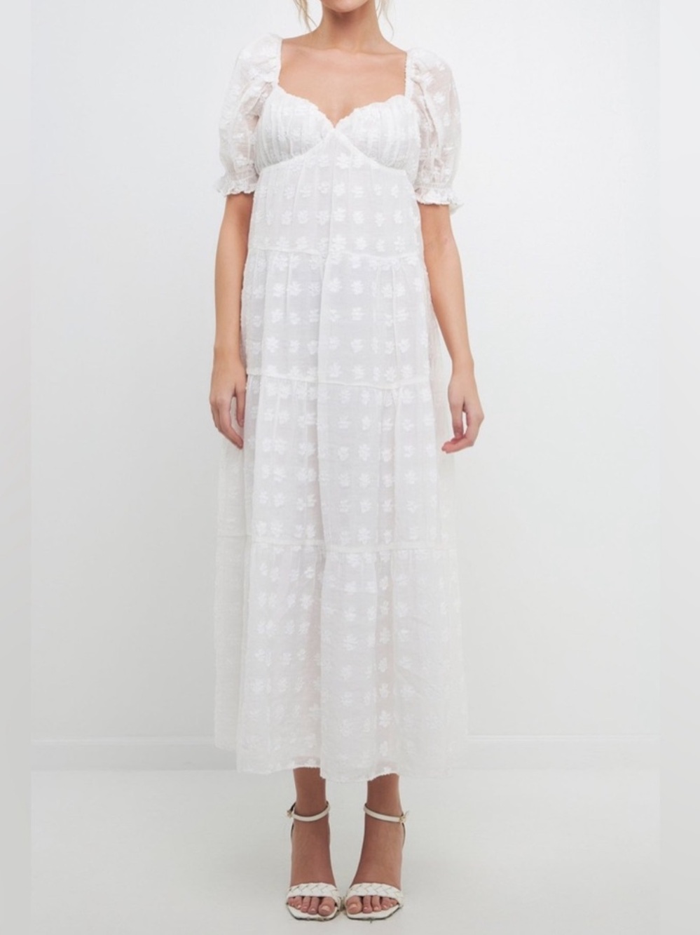 Romantic White Puff-Sleeve Maxi Dress